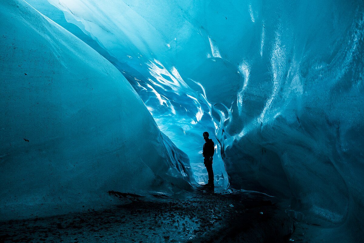 Vatnajökull Glacier cave