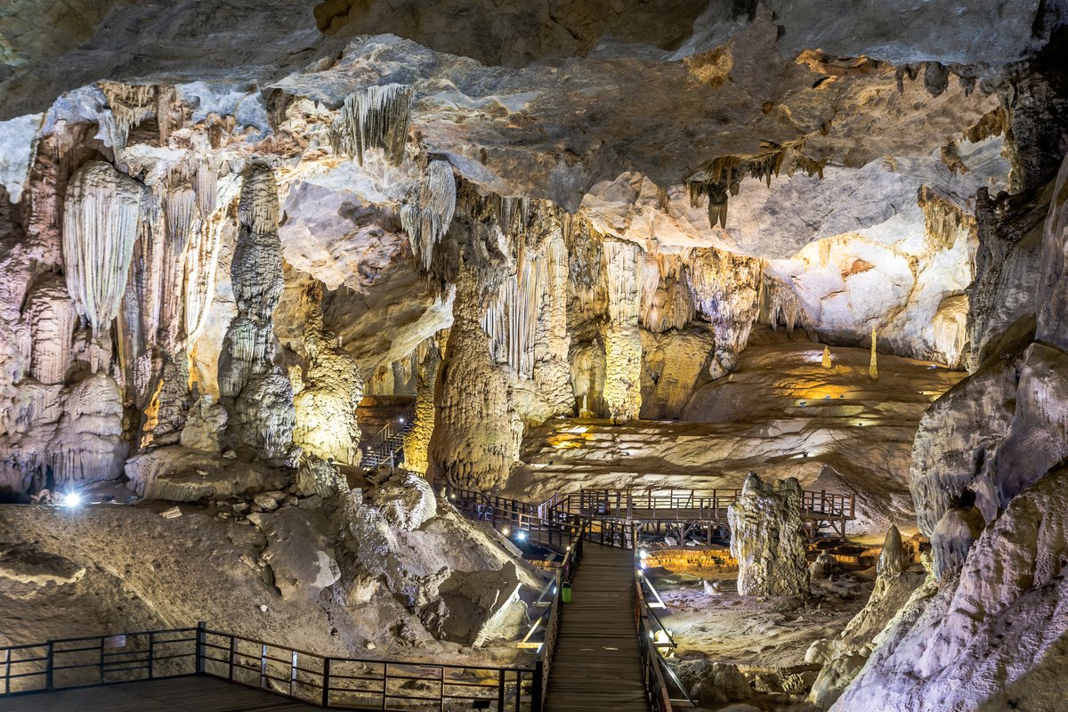 Thien Duong Cave