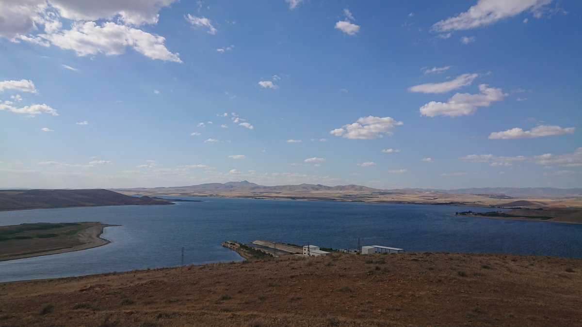 Hirfanlı Reservoir