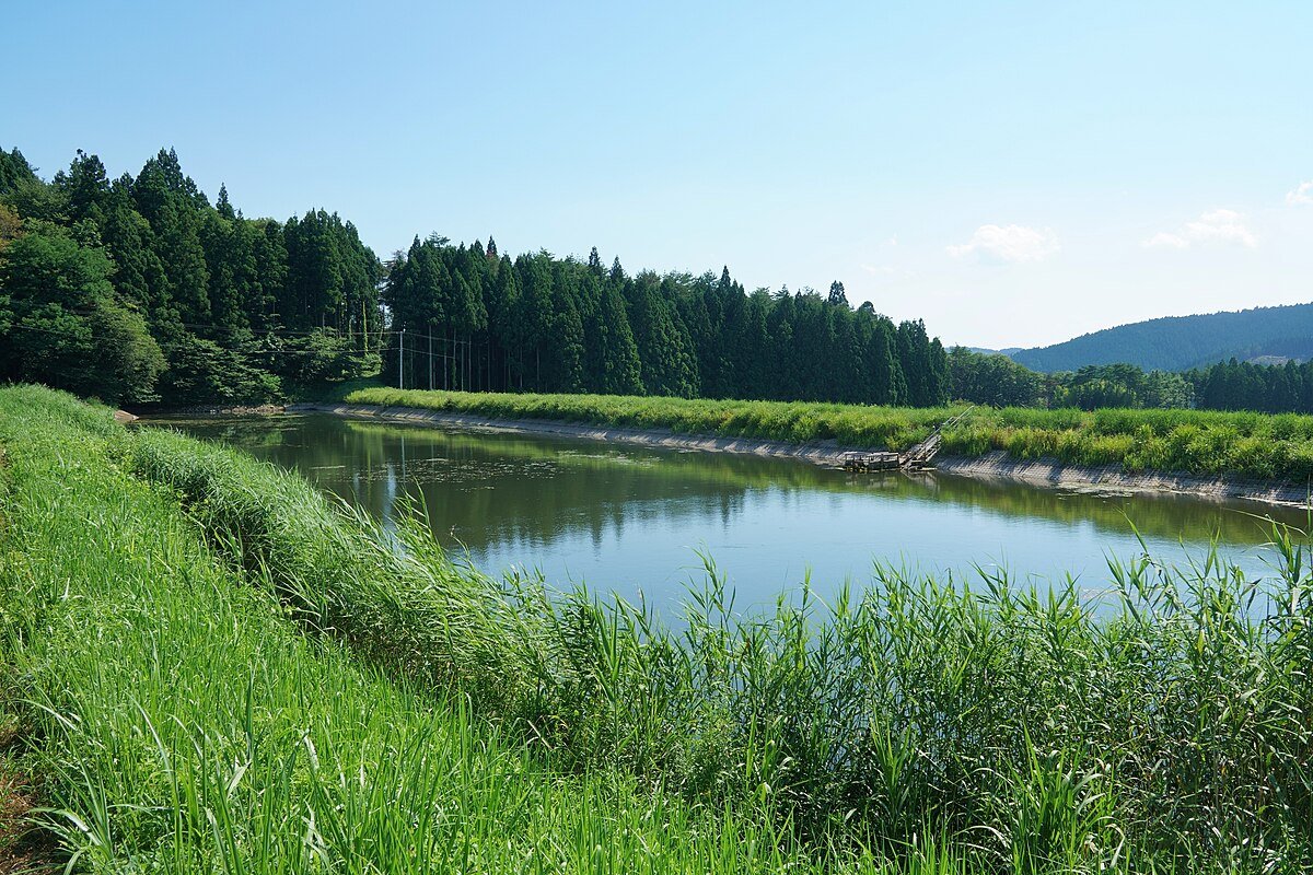 Hyakken Tsutsumi Reservoir
