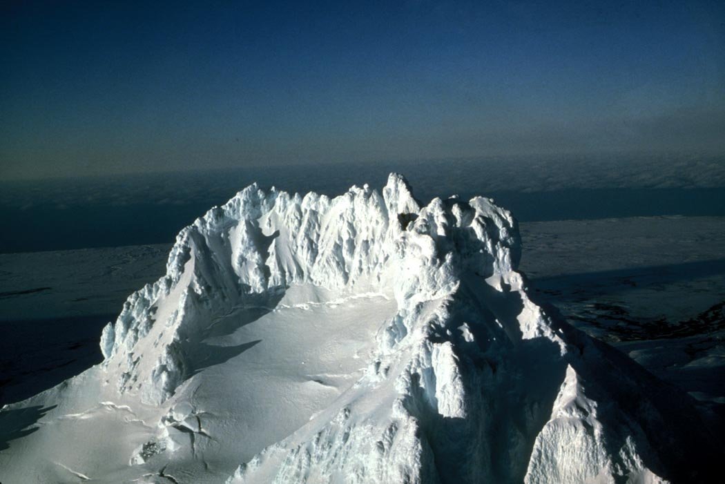 Isanotski Peaks
