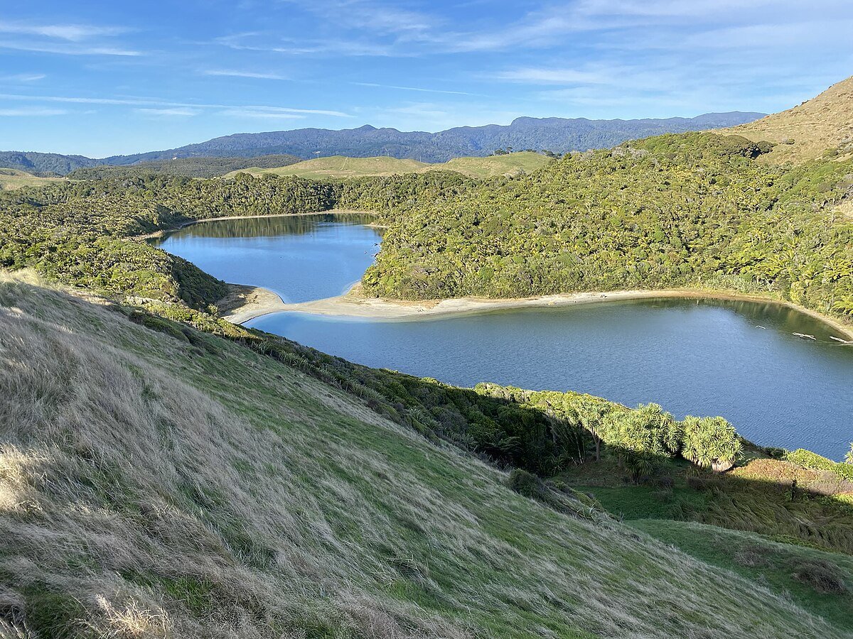 Kaihoka Lakes