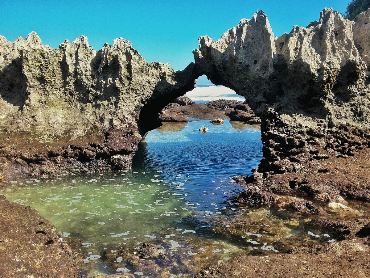 Ngliyep Beach
