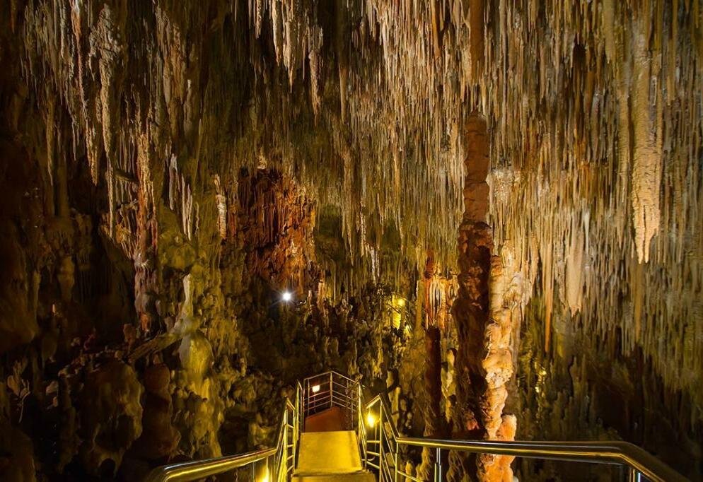Kastania Cave