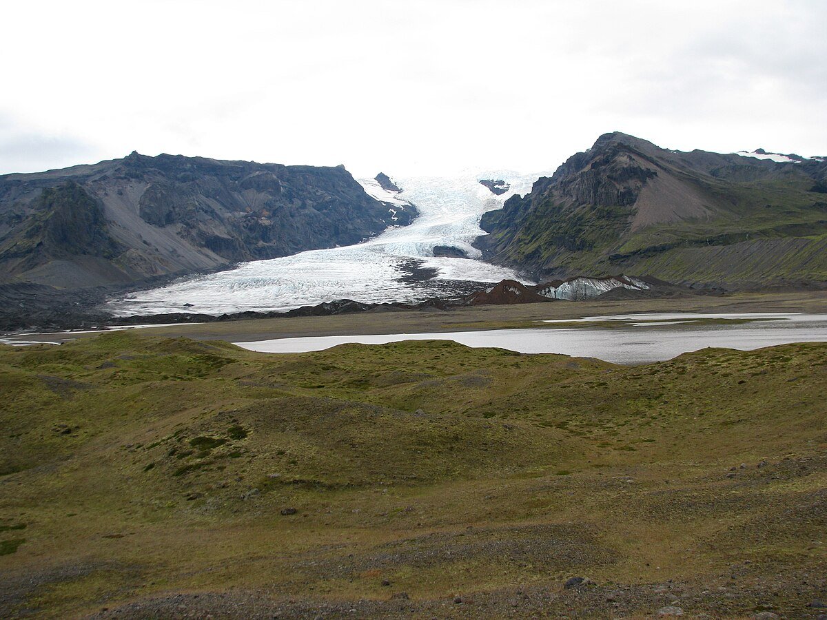 Kvíárjökull glacier tongue
