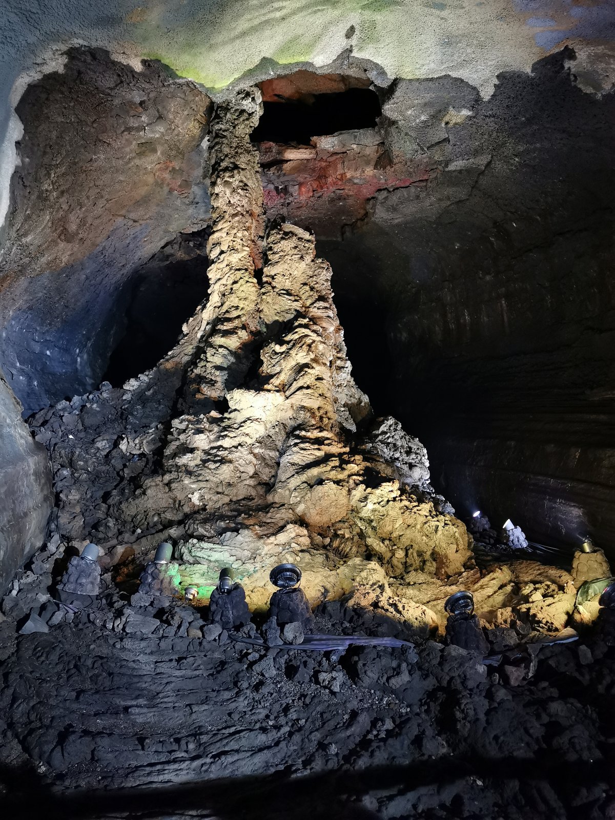 Gimnyeong Cave, Manjanggul Cave