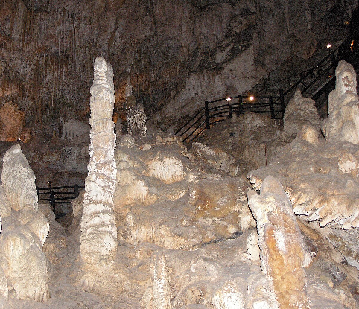Ngilgi Cave