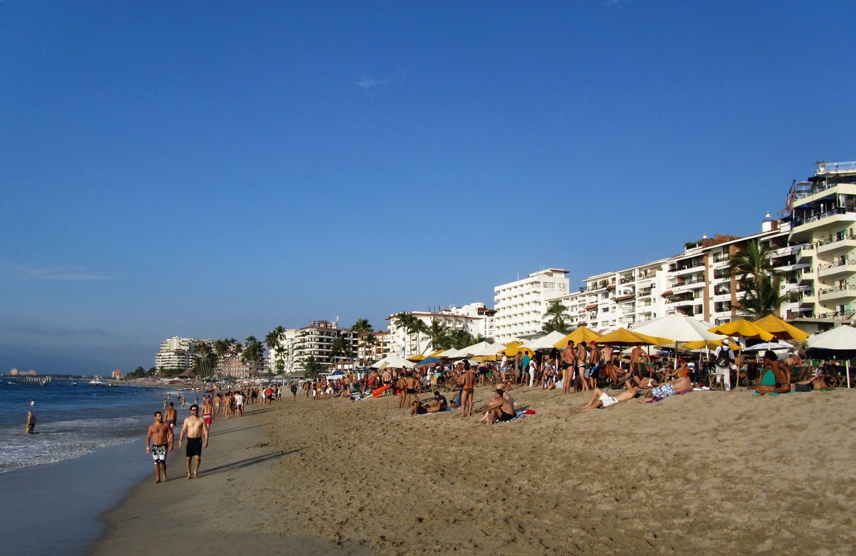 Los Muertos Beach