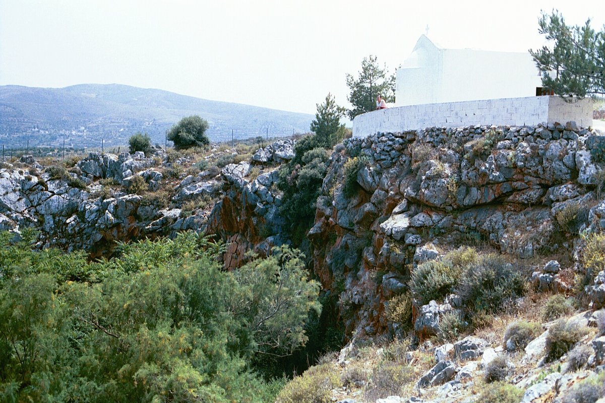 Skotino cave