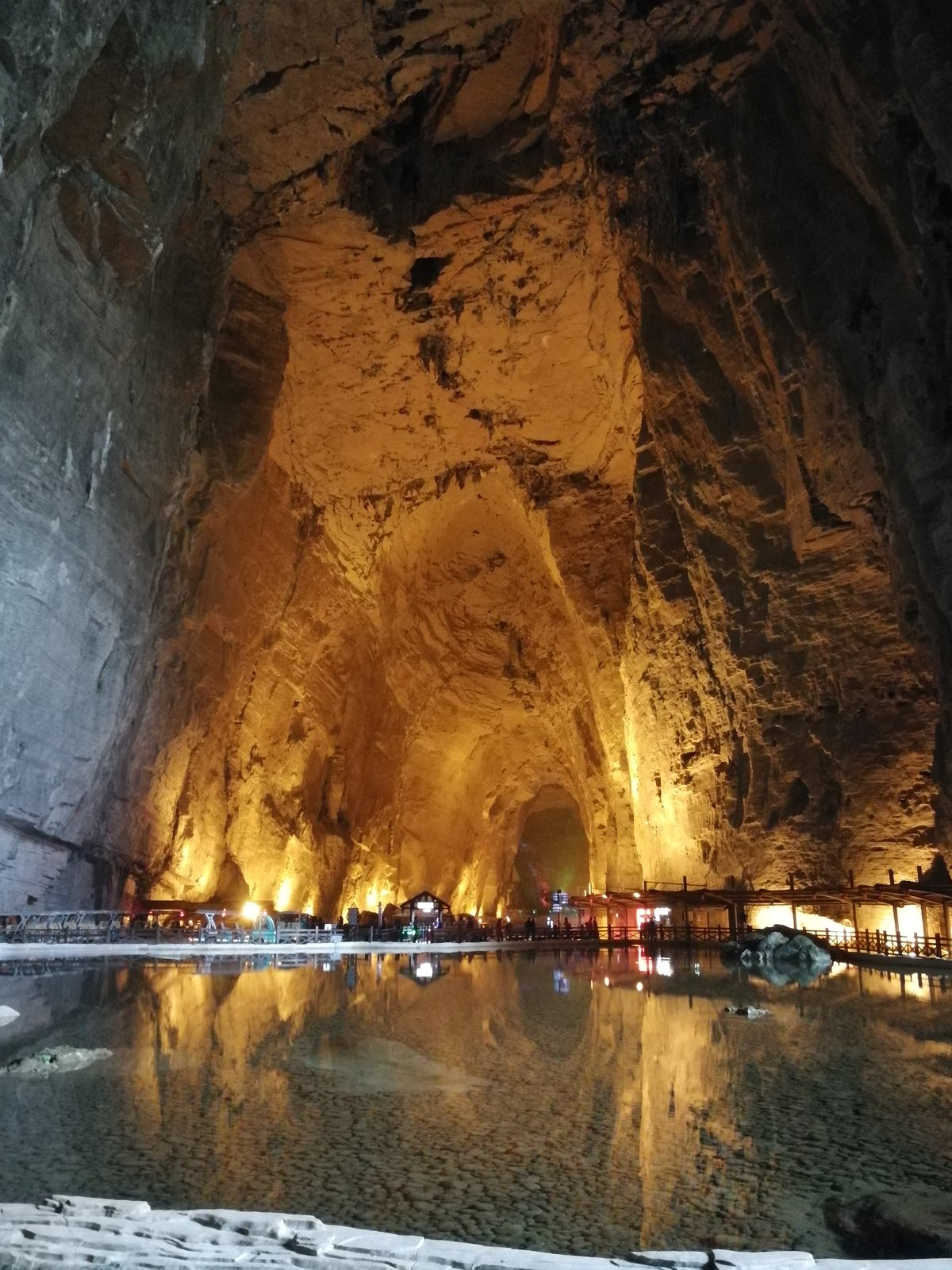 Tenglong Cave