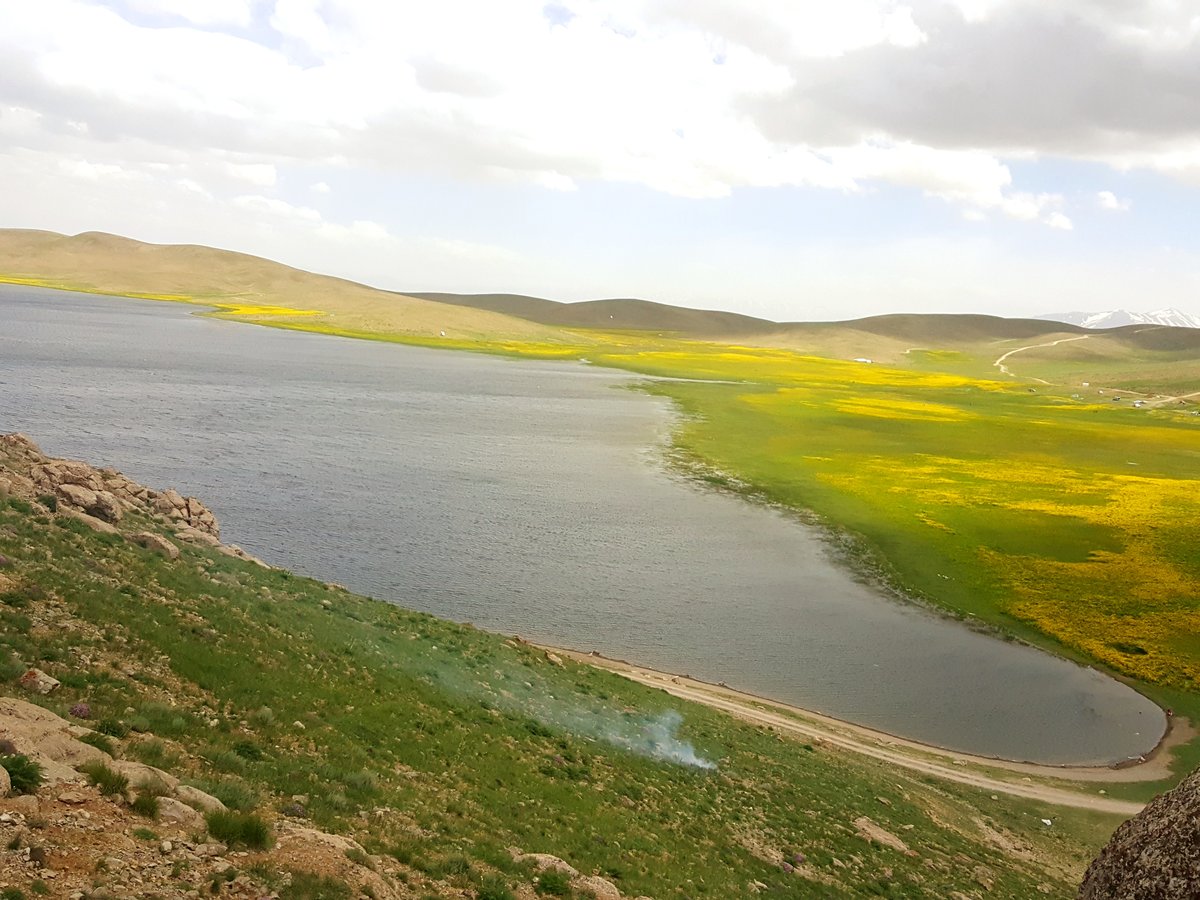 Lake Turna