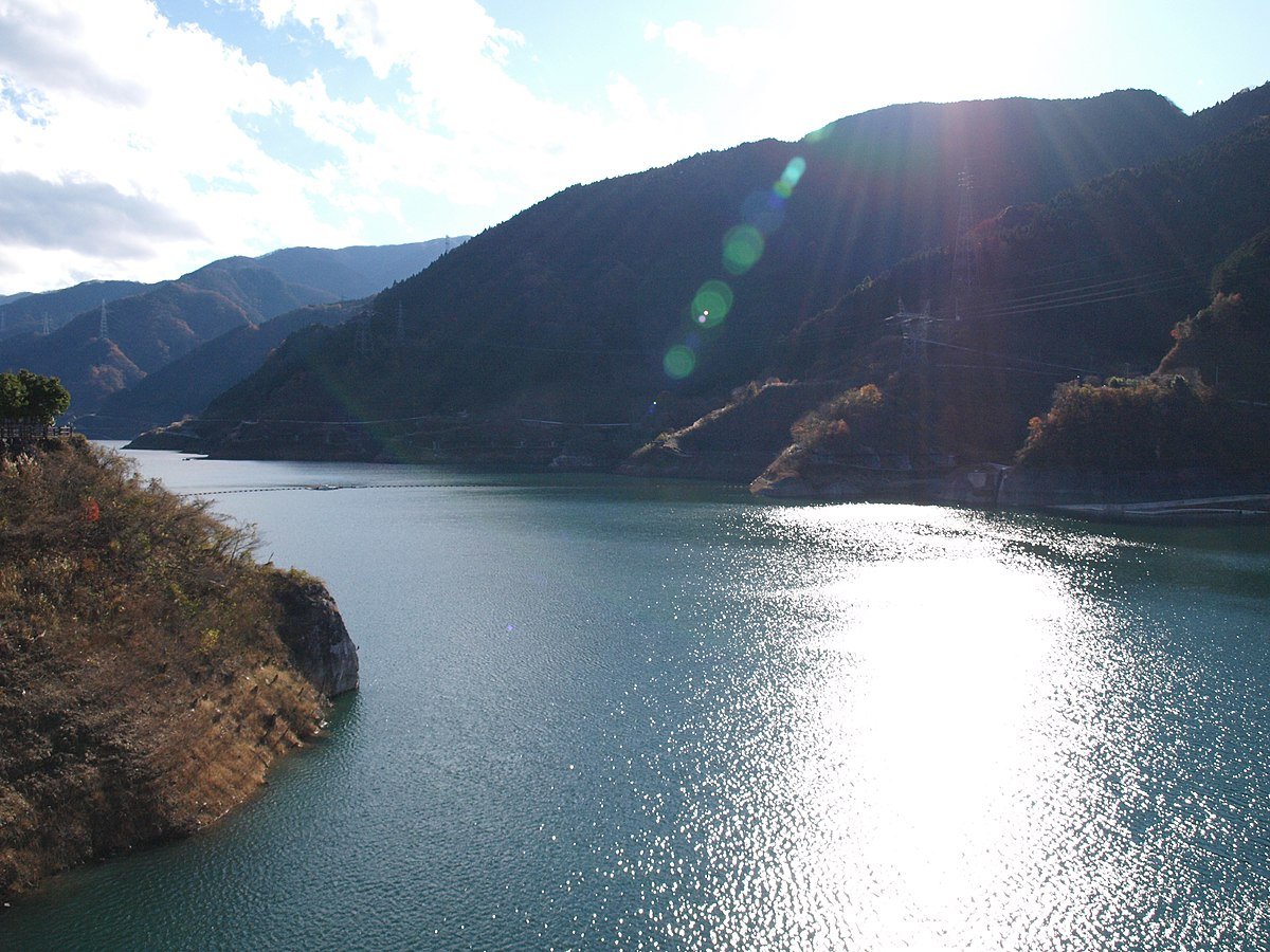 Lake Chichibu Sakura