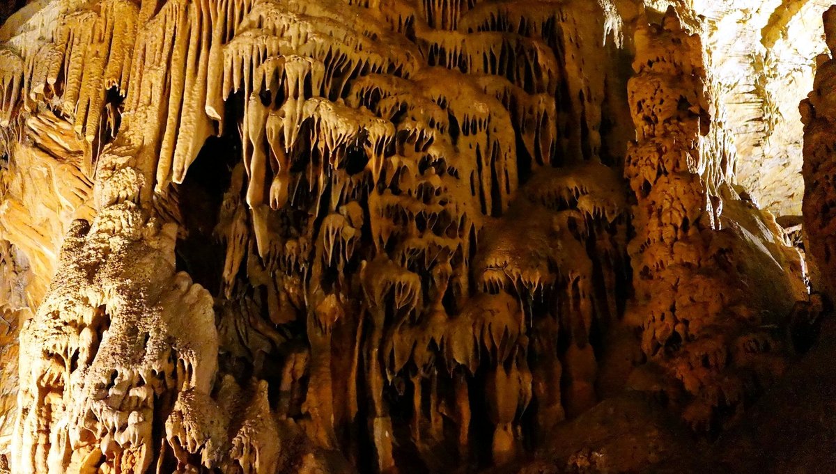 Vranjača cave