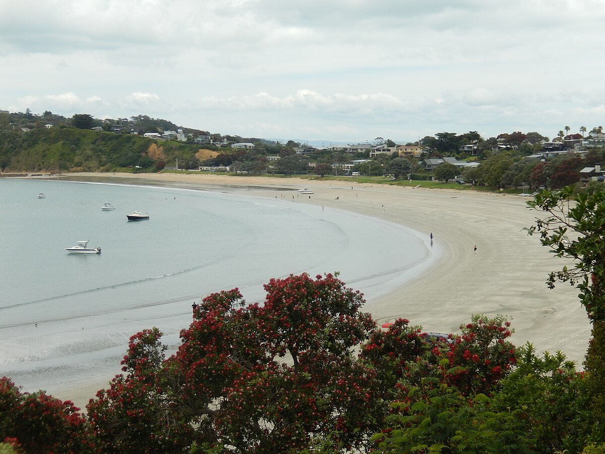Big Oneroa Beach