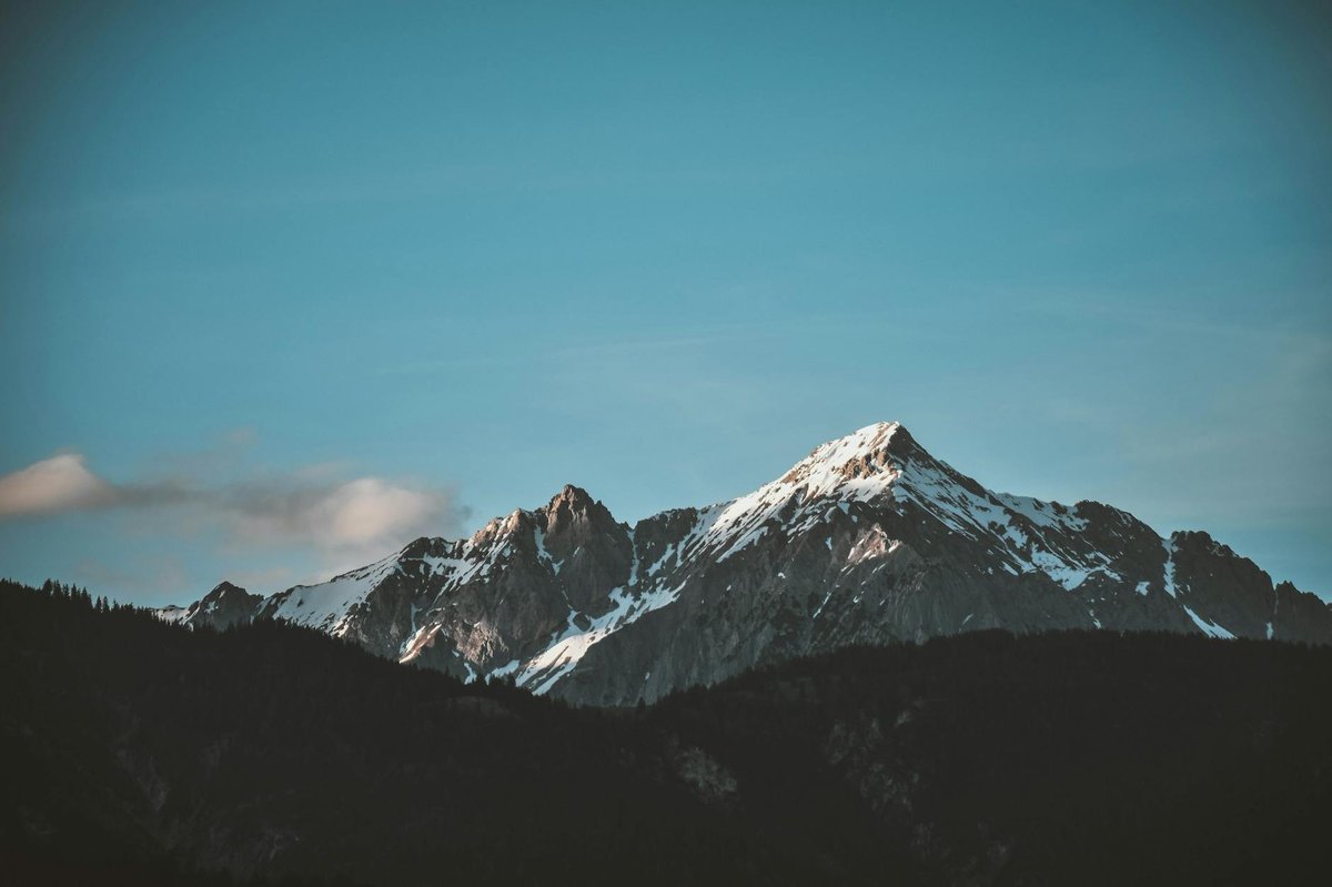 Altıkardeş Mountain
