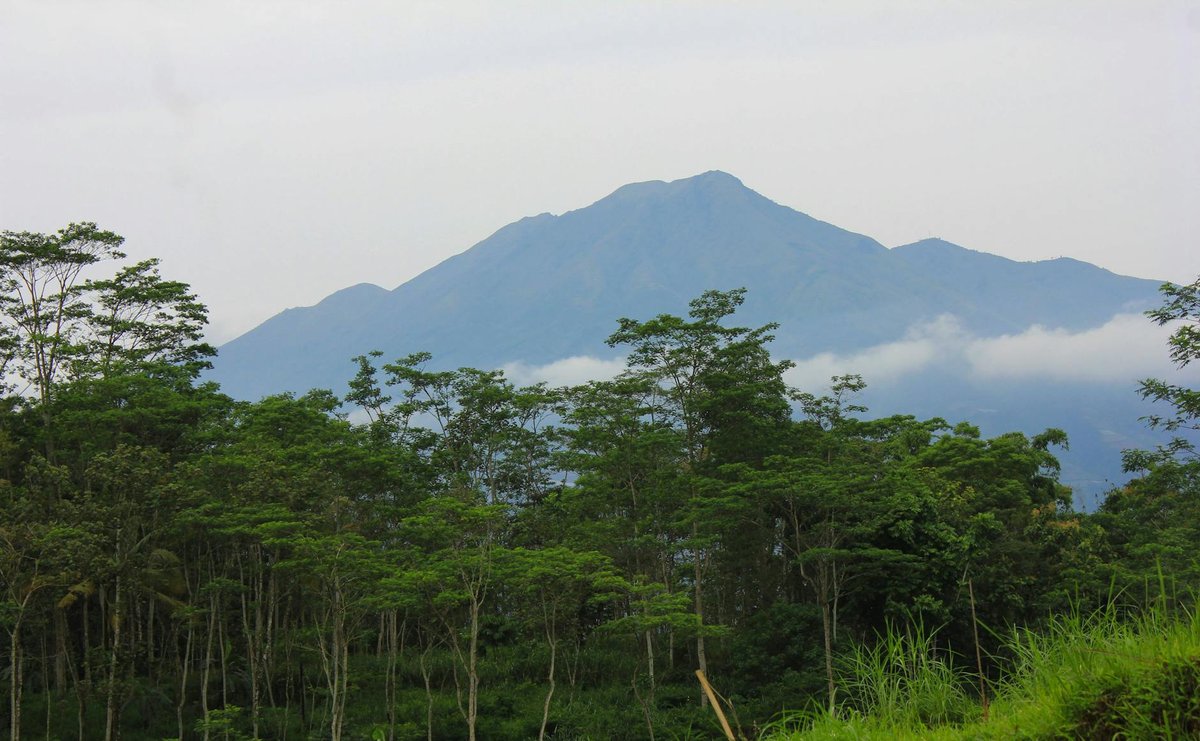 Gunung Dukono
