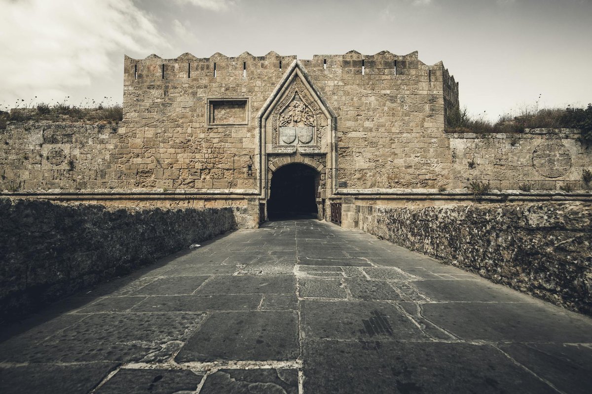 Araklovon Castle