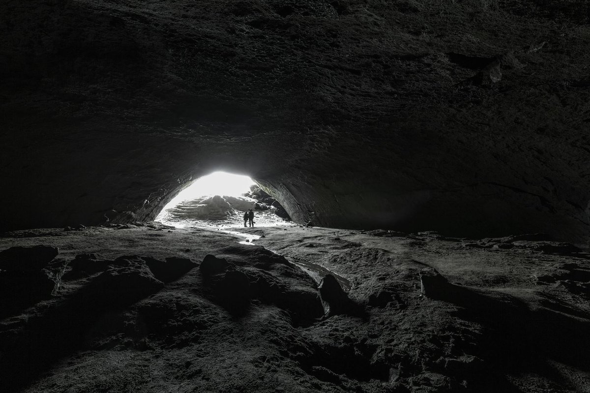 The Hole in The Vault Cave