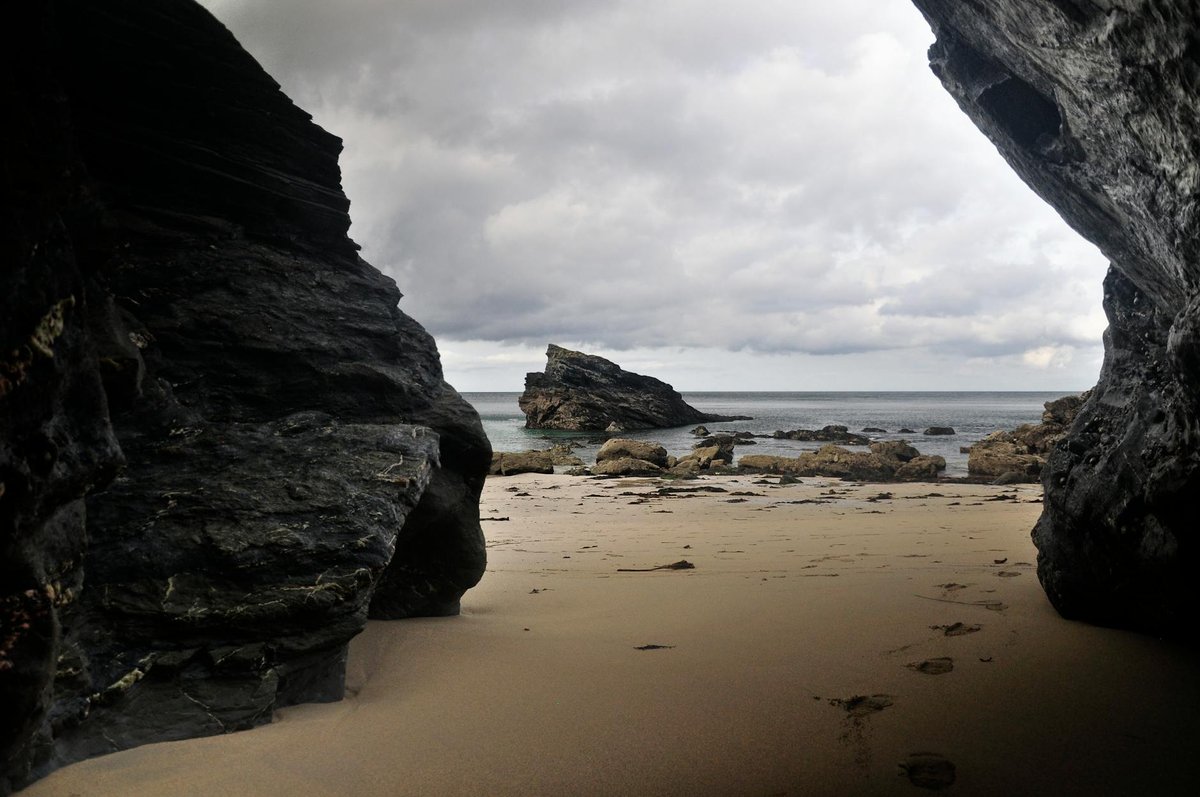 Gara Rock beach