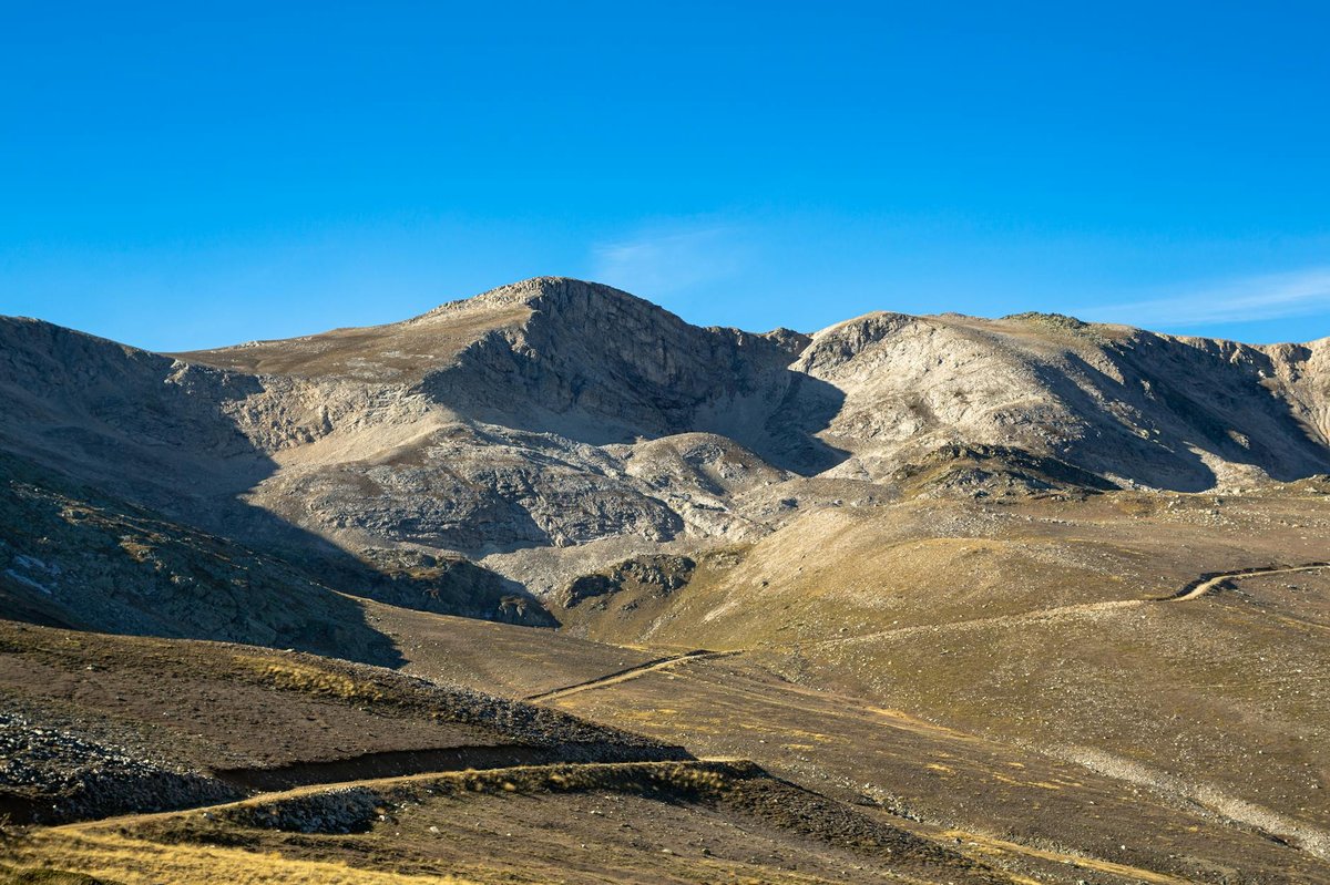 Avgo, Pindos