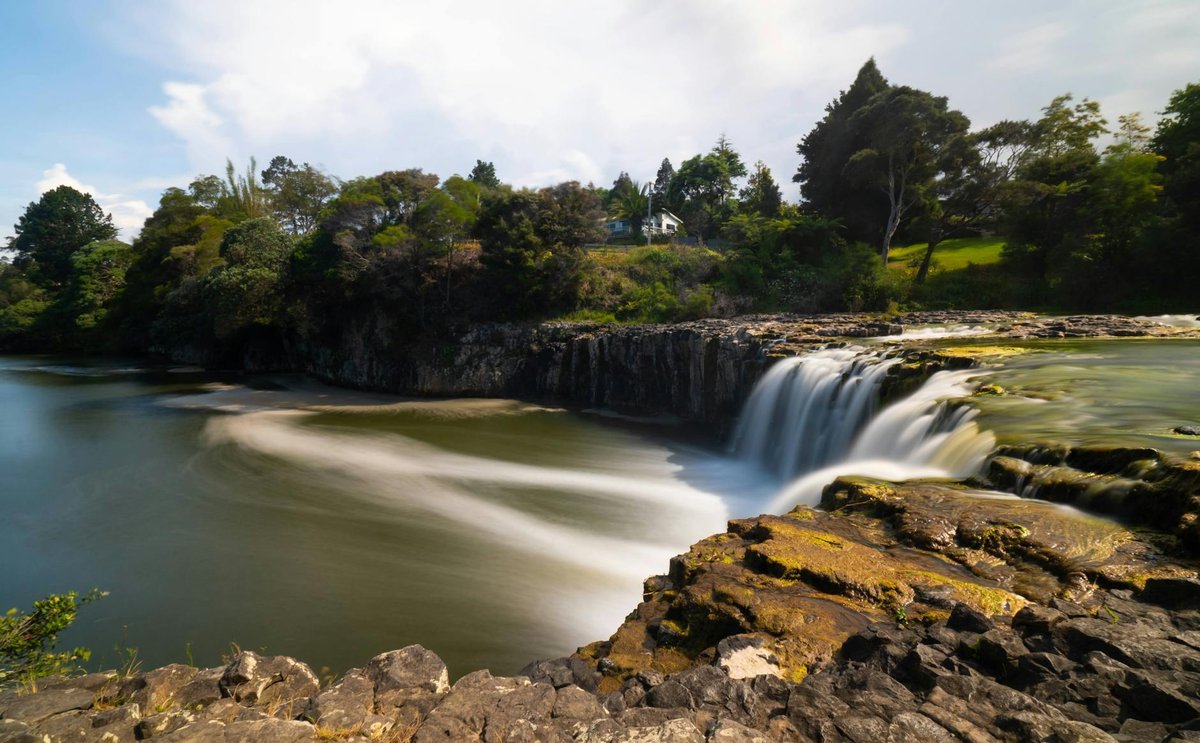Knobs Flat Waterfall