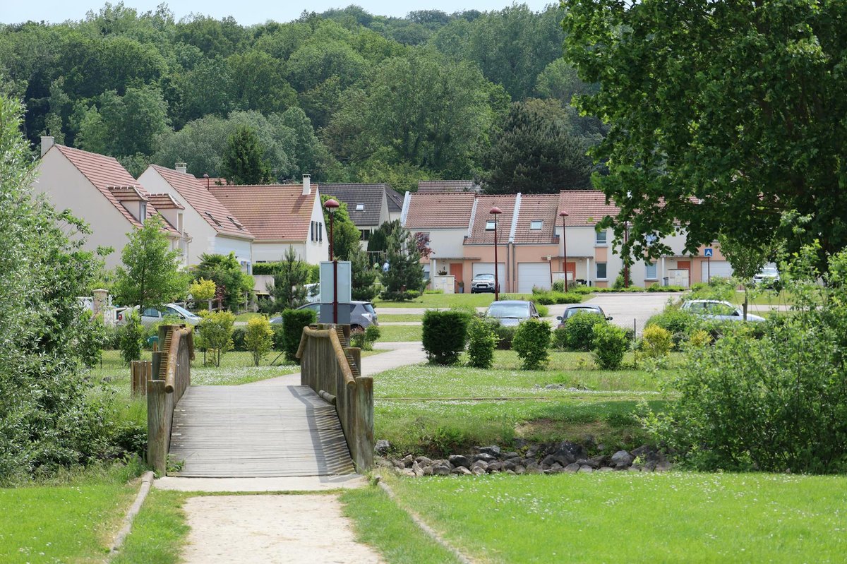 Buire-le-Sec Motte