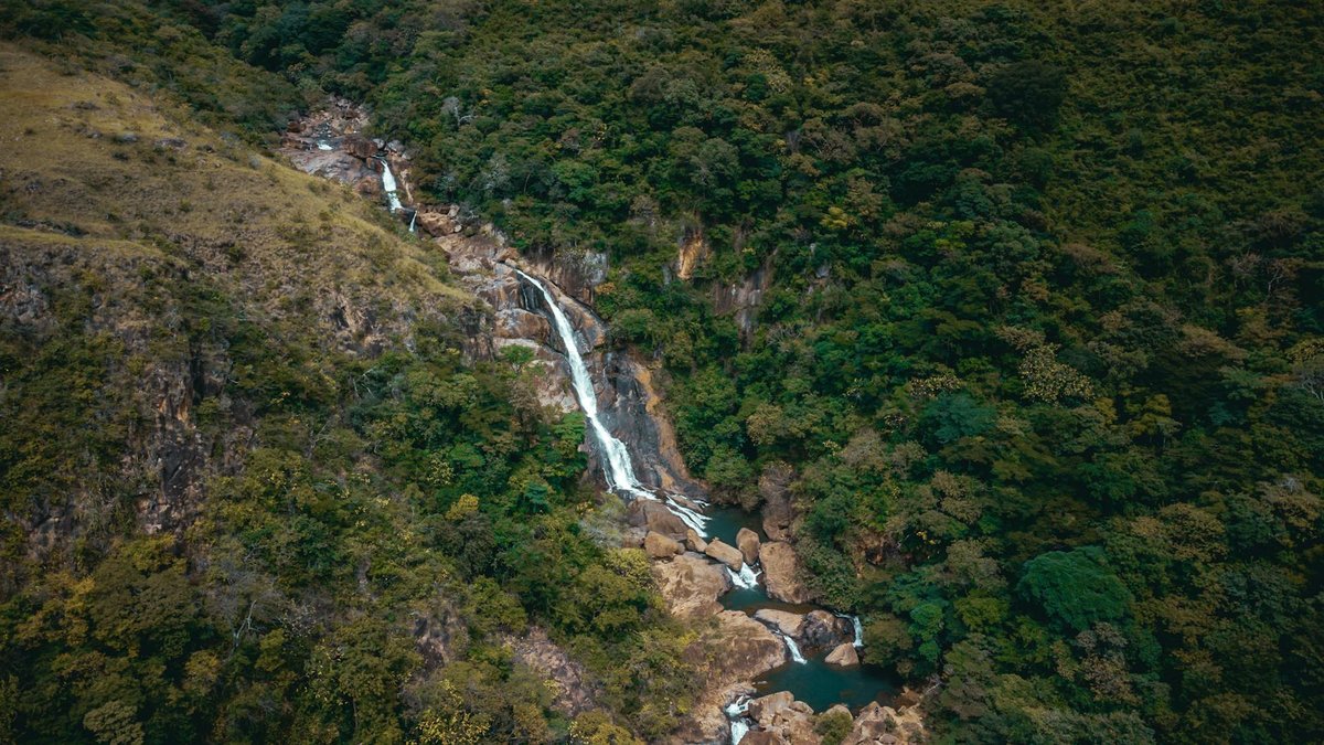 El León waterfall