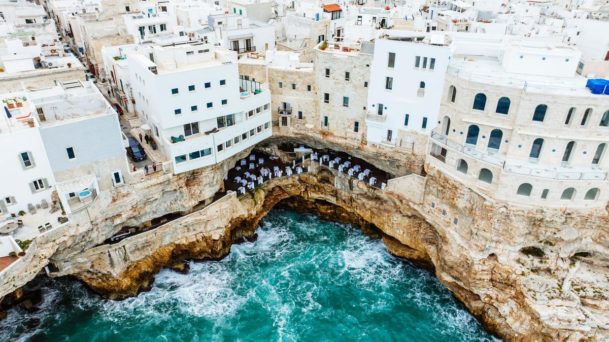 Grotta Afra