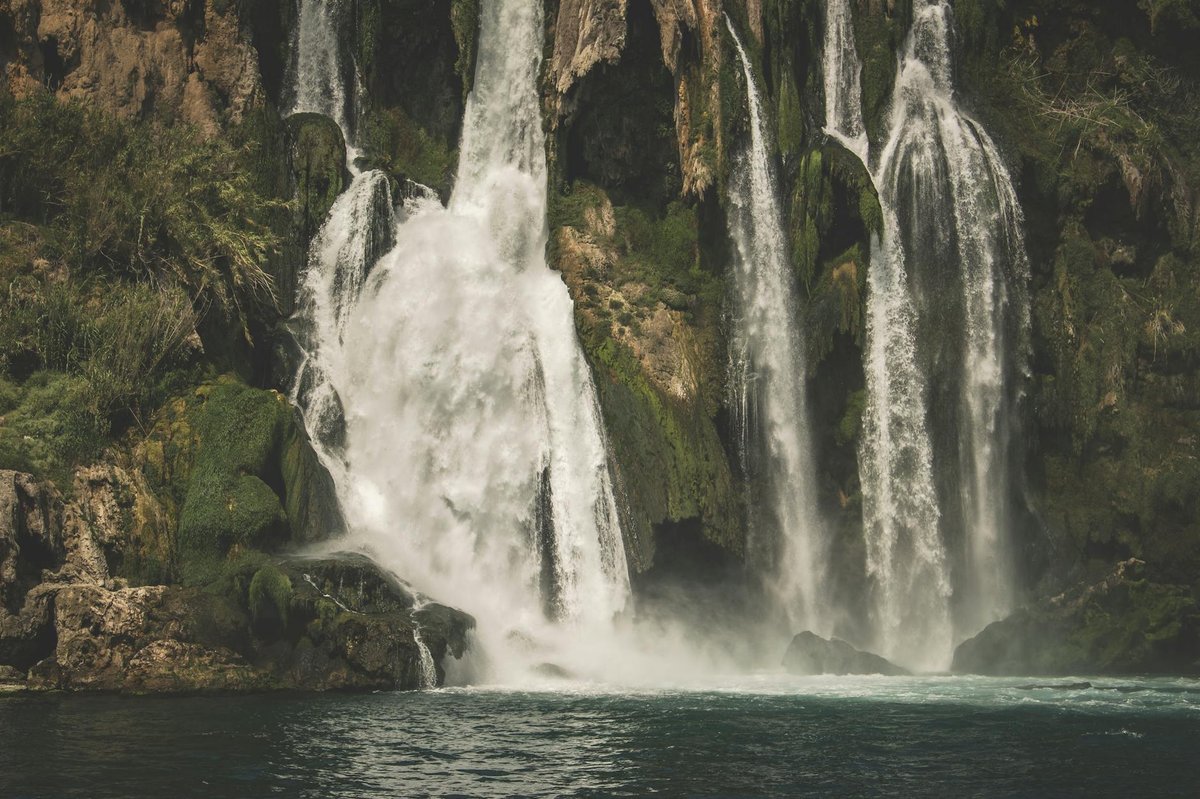 Air Terjun Sinar Petir