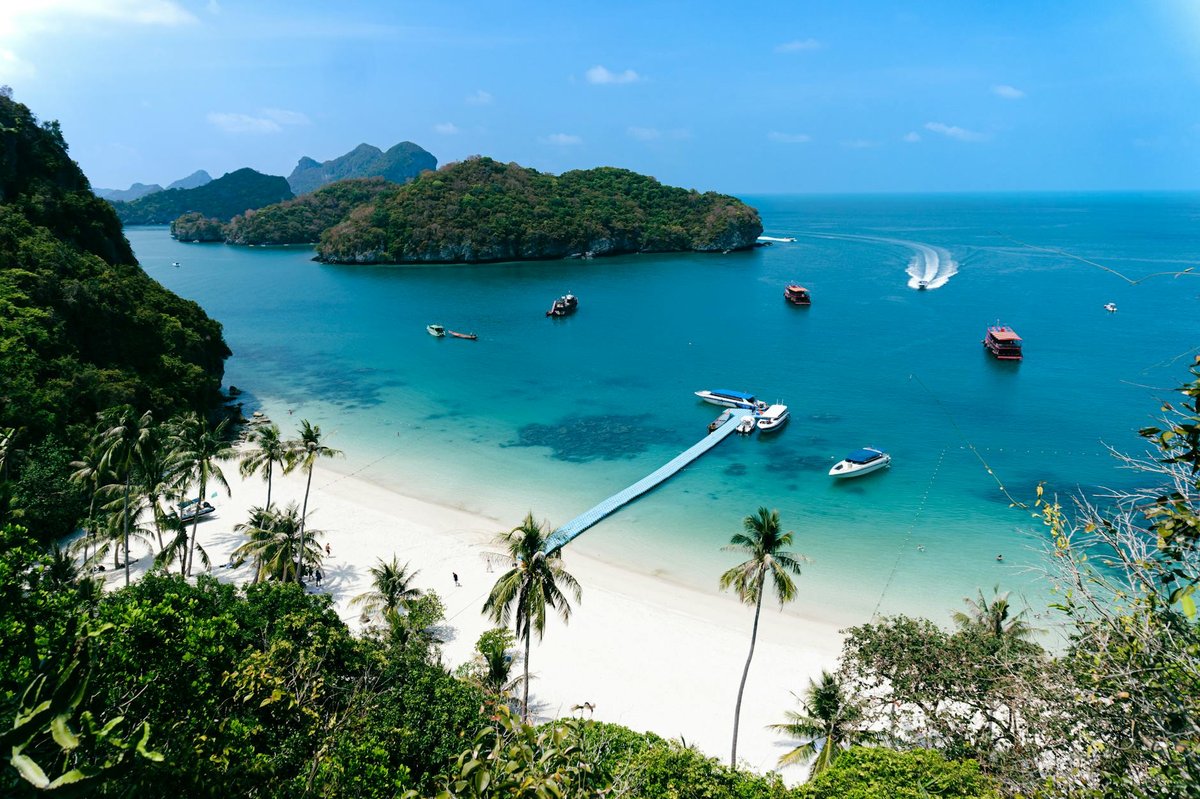 Ang Kep Nam Bueng Ma-Ue