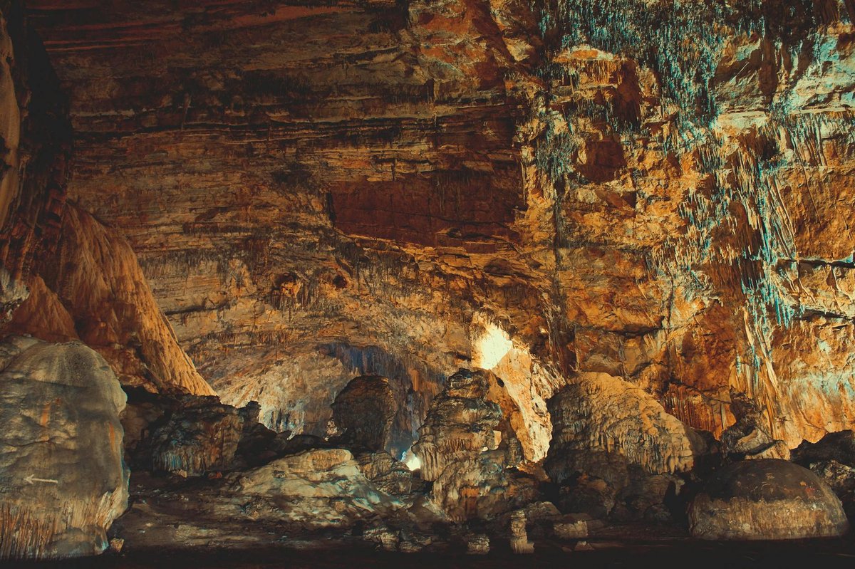 Burnet Cave