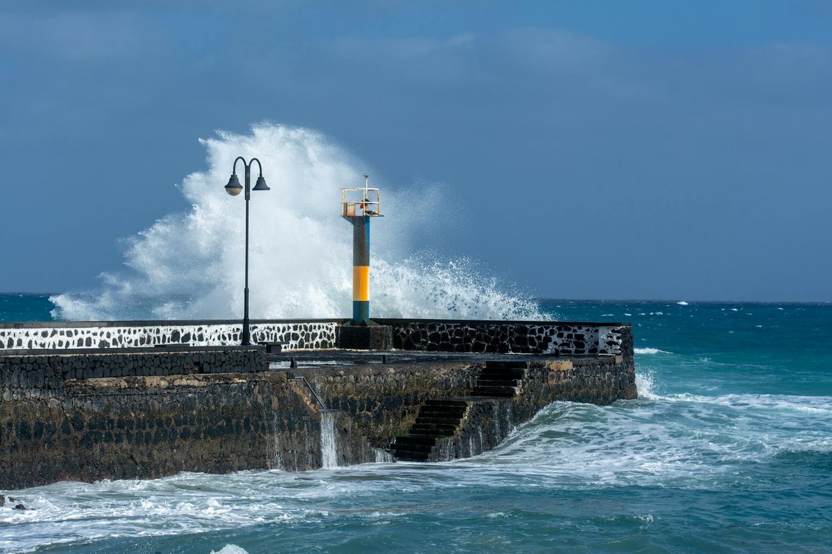 Bird Islands Breakers