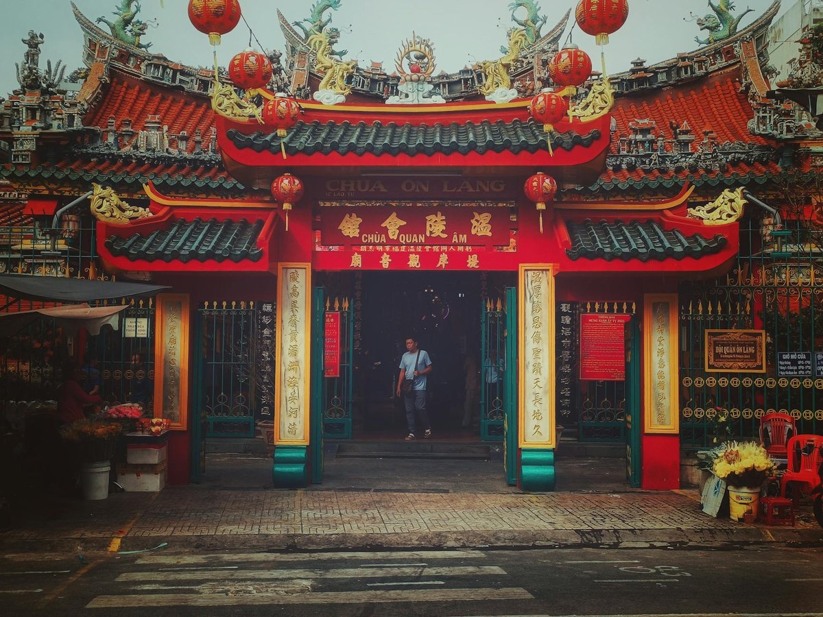 Quan Am Temple