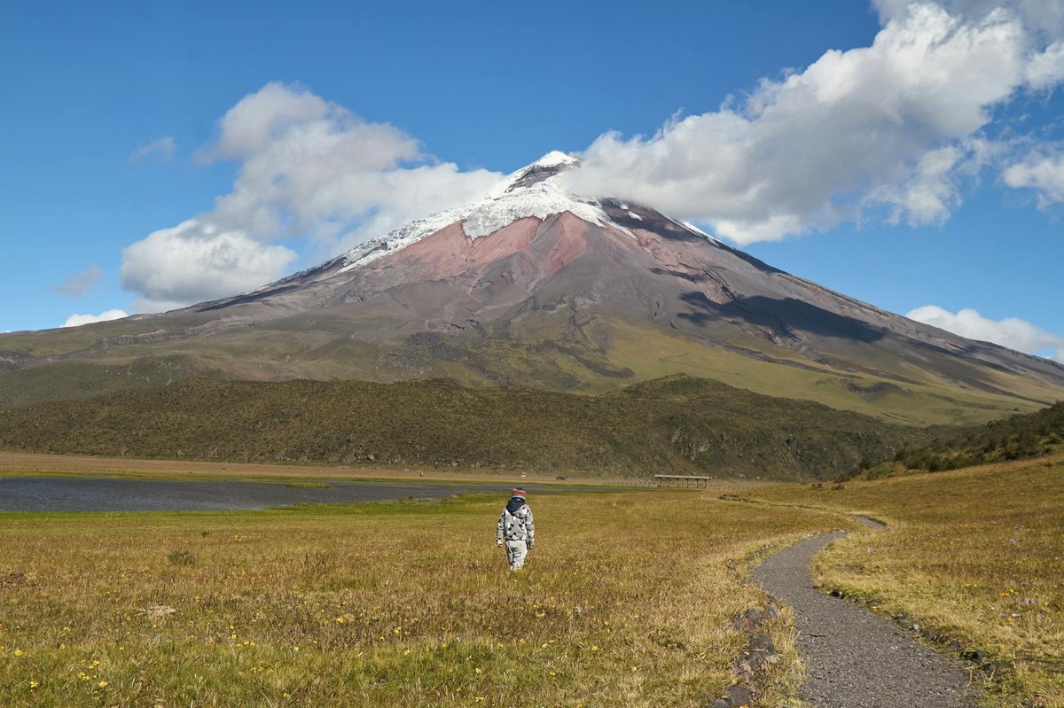 Carihuairazo volcano