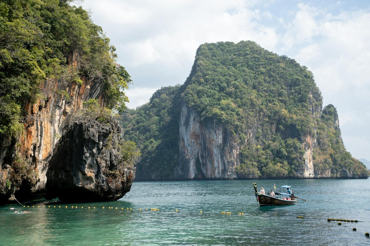 Phra Nang cave