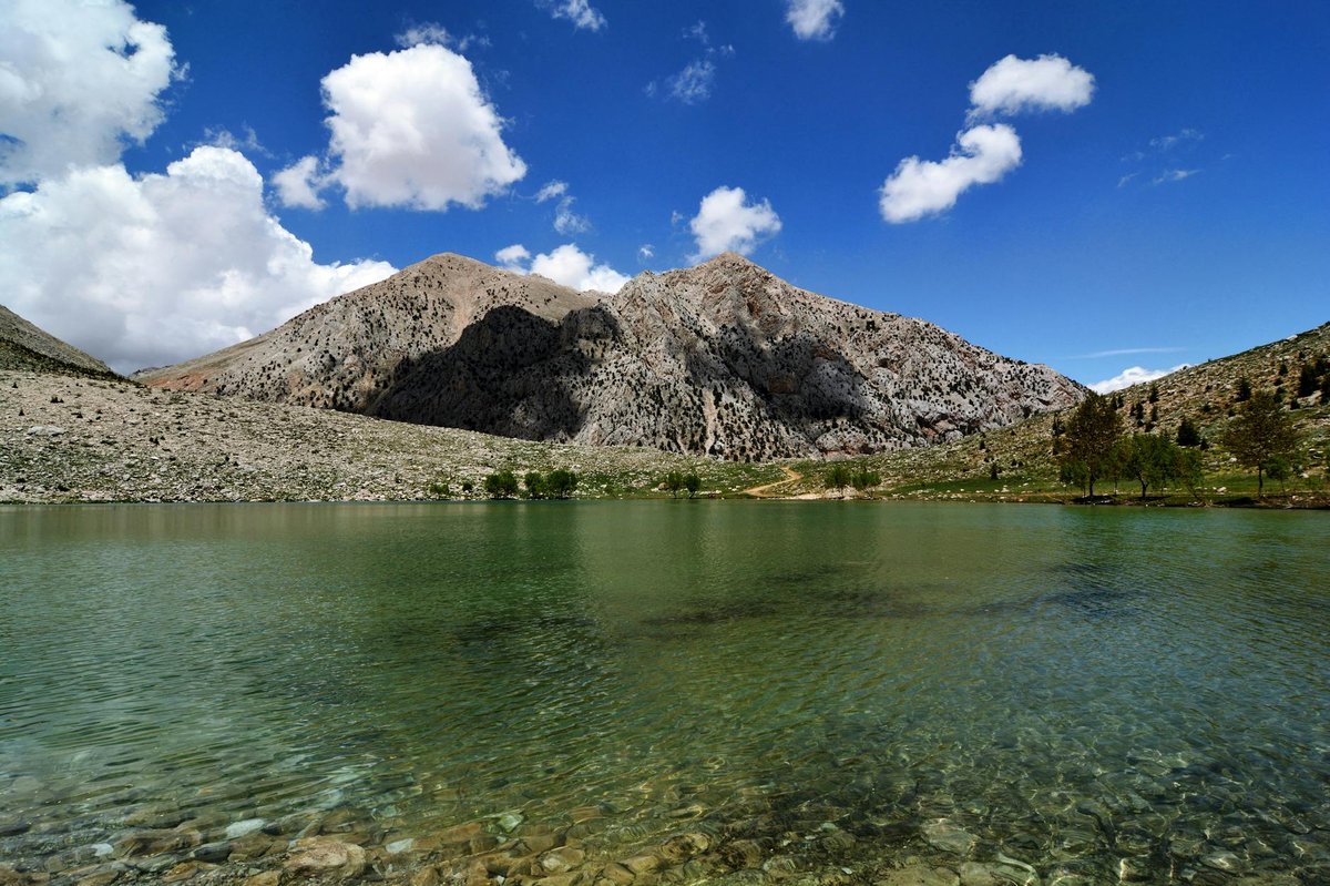 Acı Göl