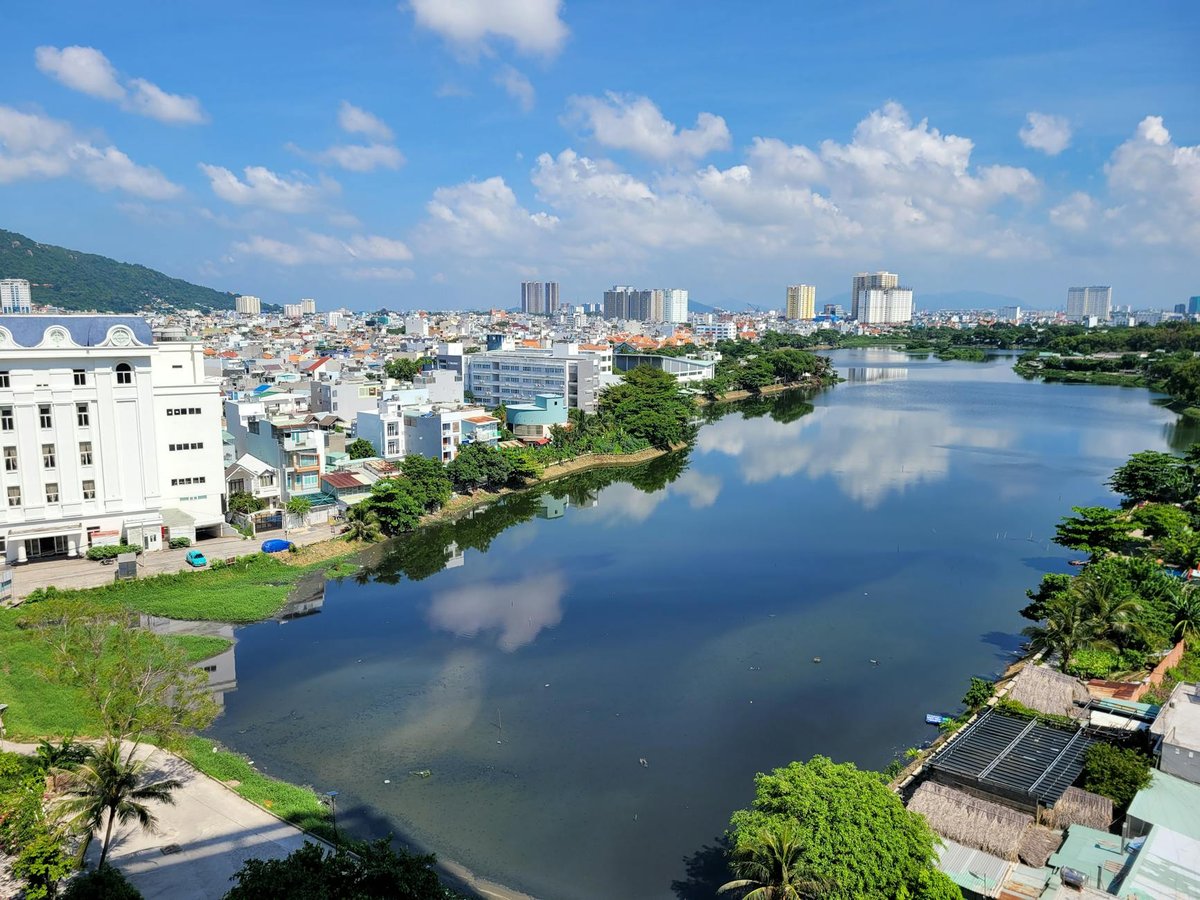 Thác Bà Lake
