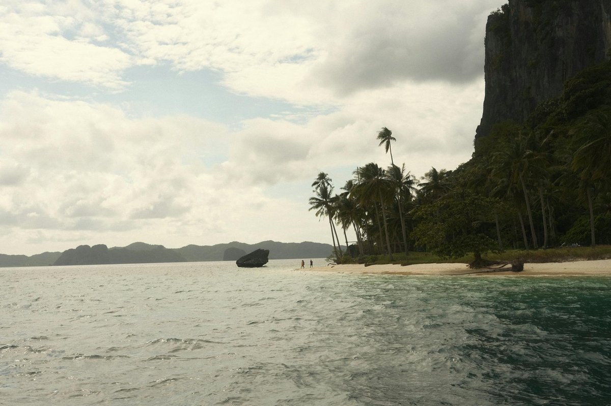 Aliguay Island Tourist Beach