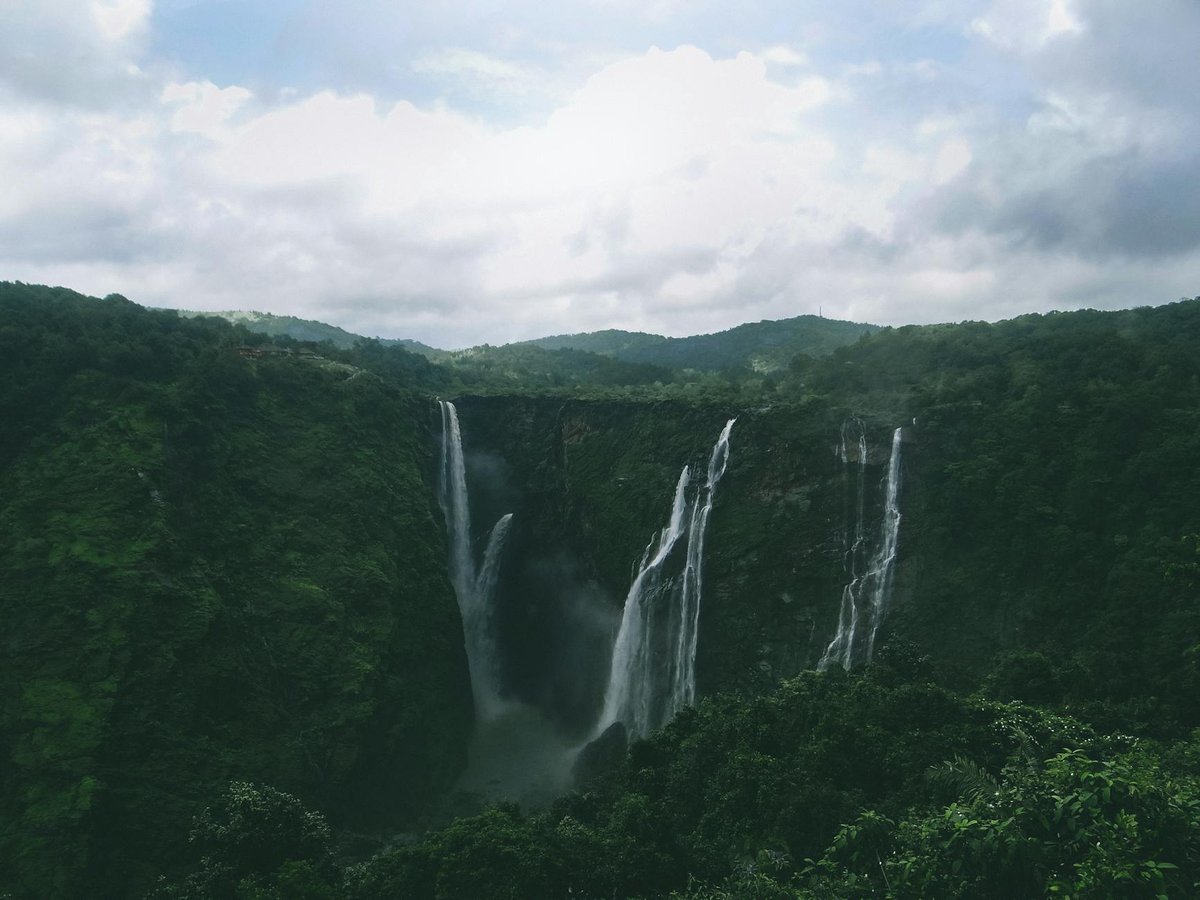 Dabhosa Waterfalls