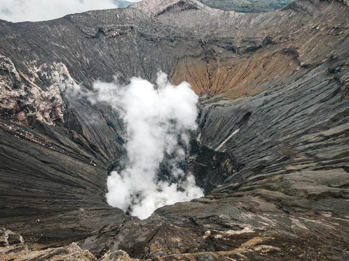 Crater Jiskha Phia