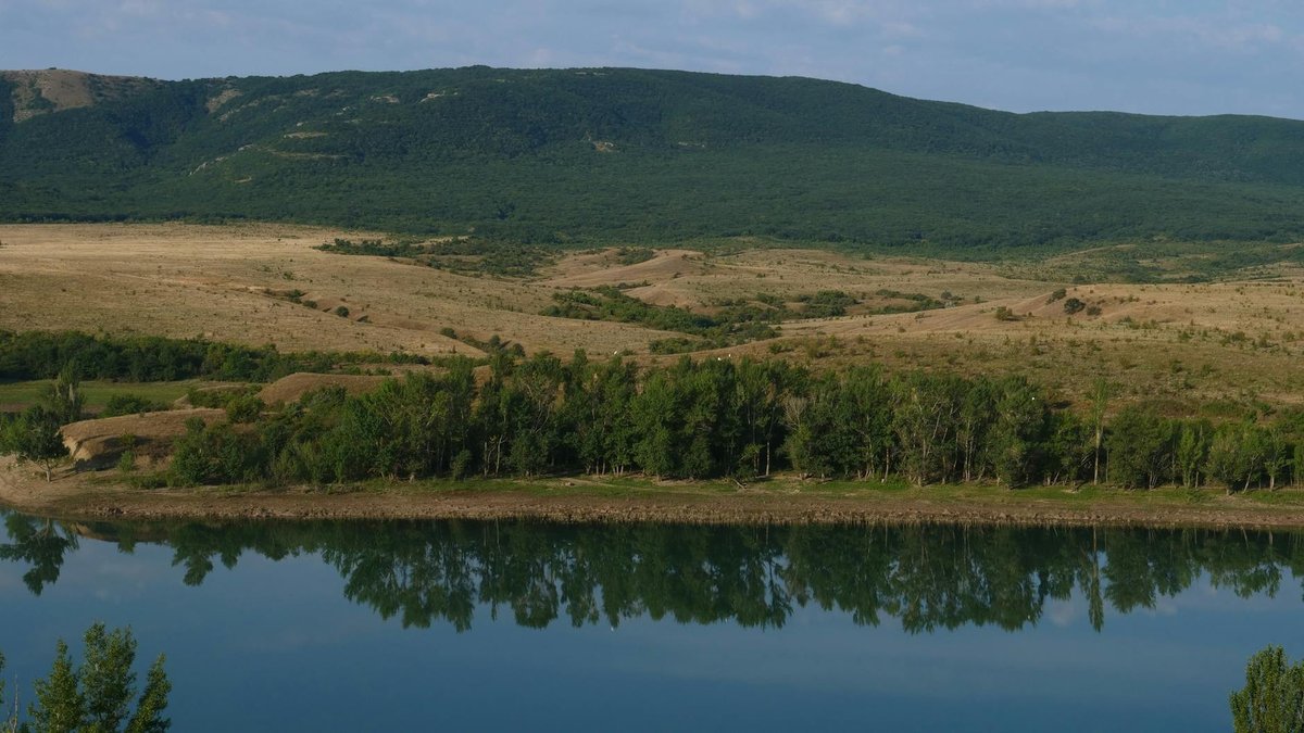 Carricknacrannoge Lough