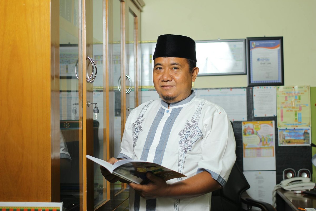 Adian Hoteng