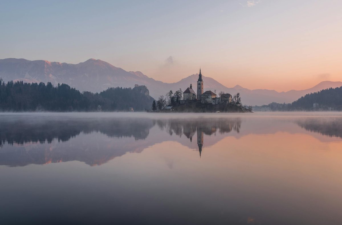 Lake Simenit