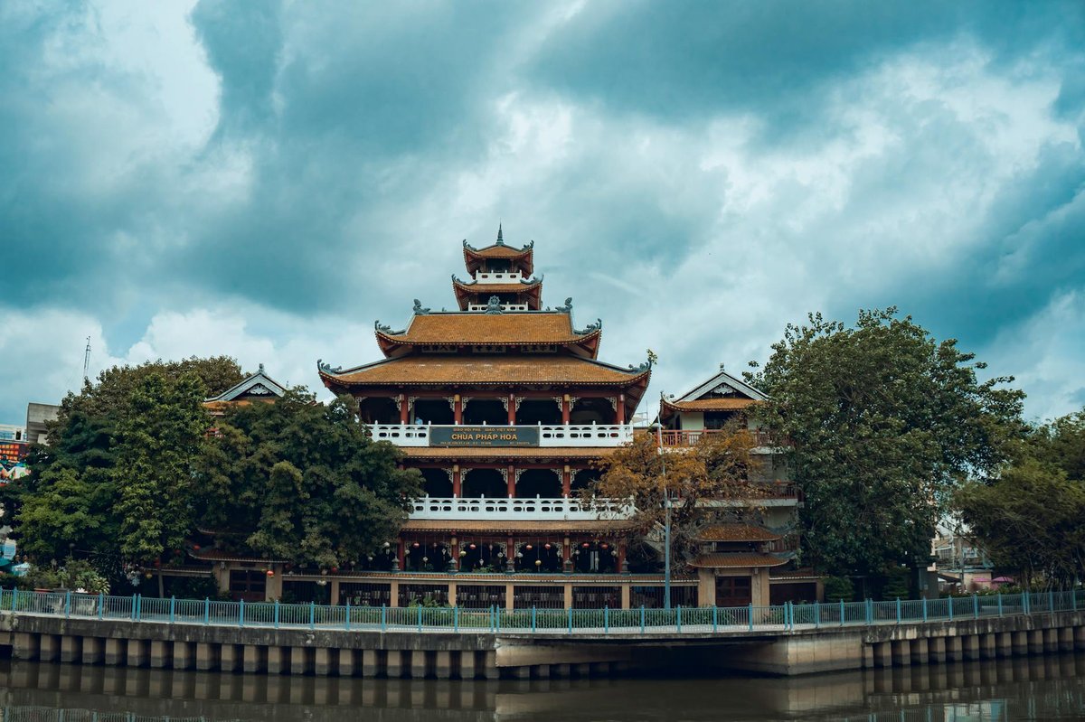 Hoằng Pháp Temple