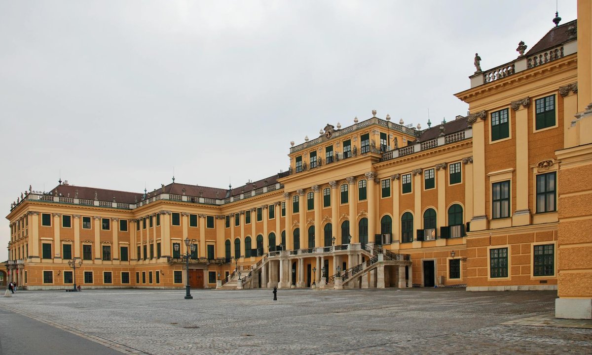 Bishop's palace at Uppercourt (site of)