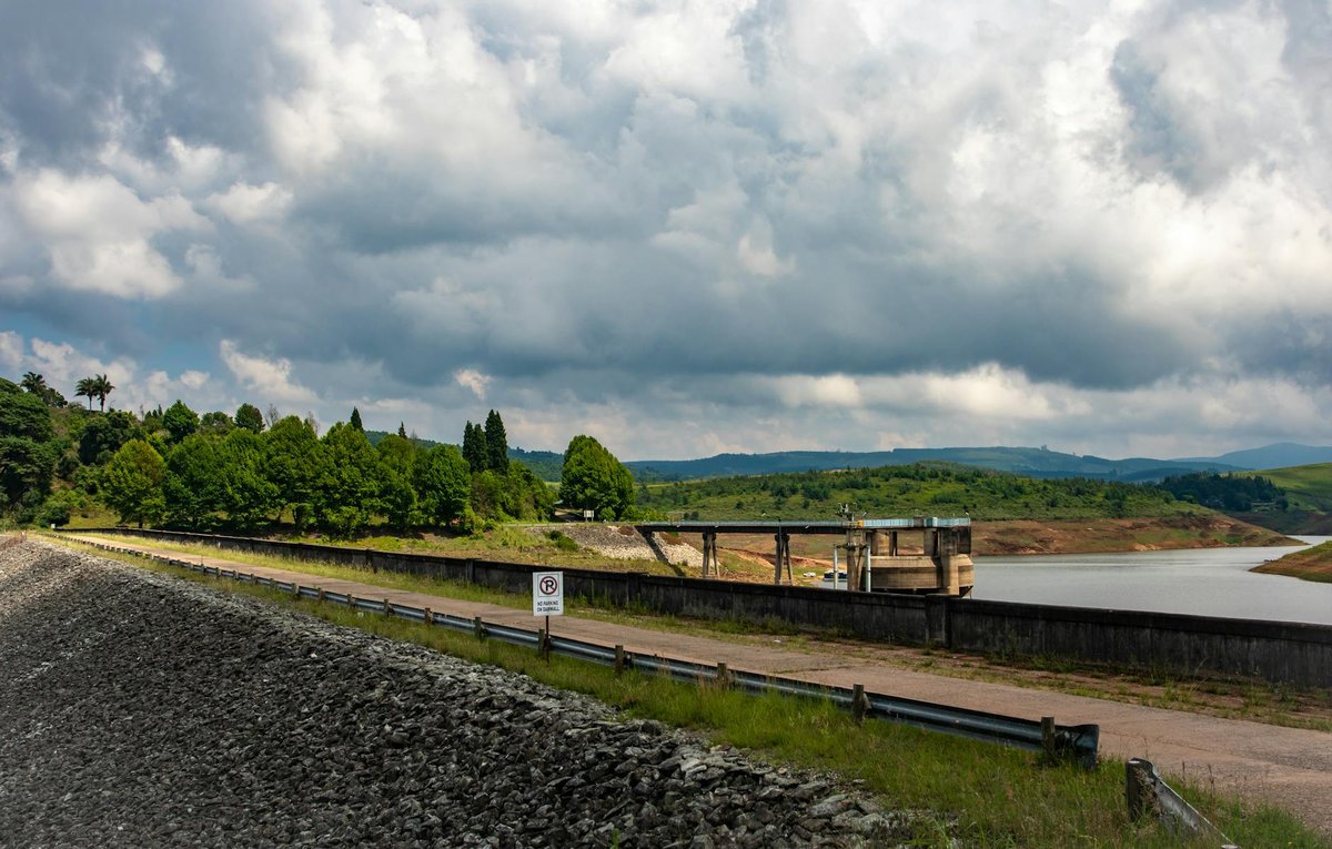 Hazelmere dam reservoir