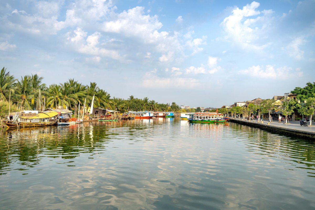 Ang Kep Nam Huai Kham Bon