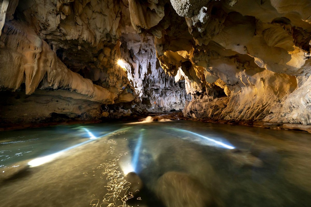Slotklooster: cave