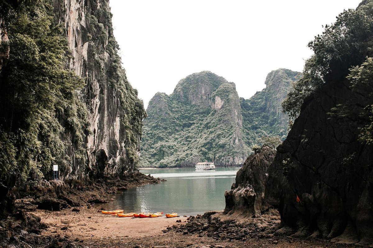 Ang Kep Nam Huai Chanthabut