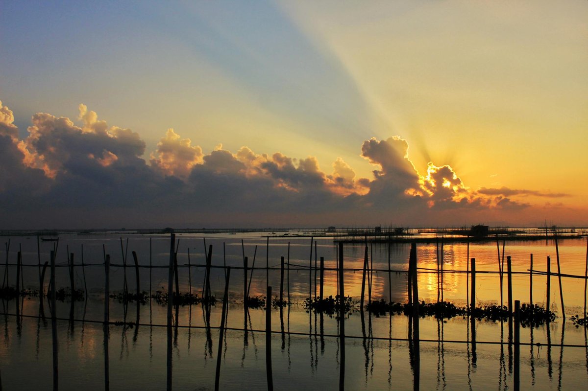 Lake Lahit